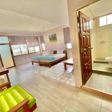 No7 Guesthouse Krabi Bagian luar foto